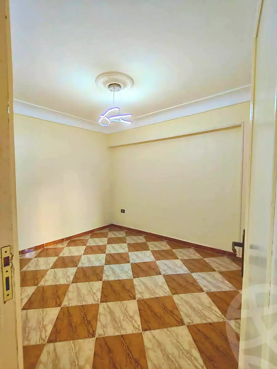 https://aqarmap.com.eg/en/listing/6805238-for-sale-alexandria-l-jmy-el-hanouvel-al-haded-we-al-soulb-st