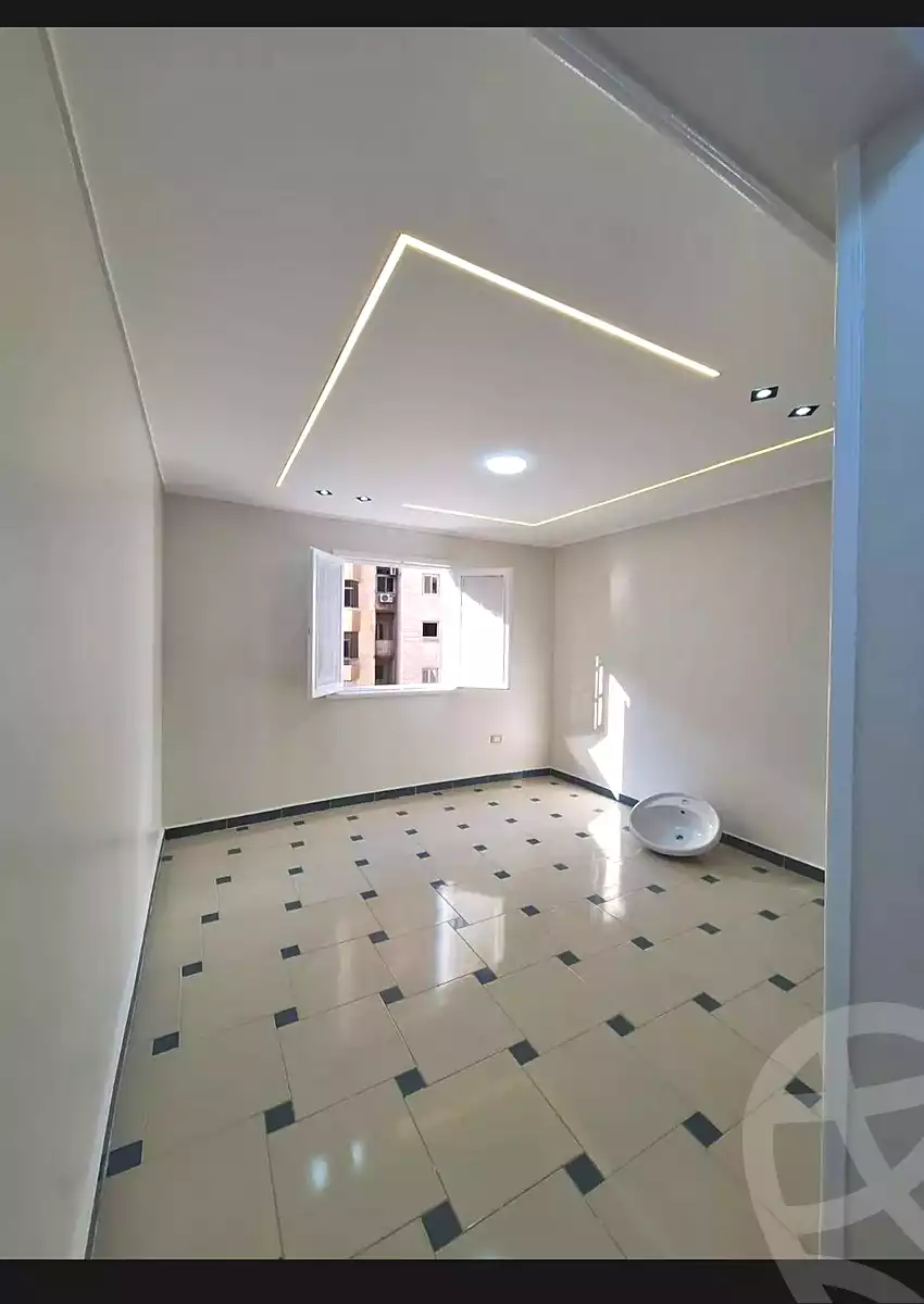 https://aqarmap.com.eg/en/listing/6805260-for-sale-alexandria-sydy-bshr-sydy-bshr-bhry-shr-mhmwd-l-yswy
