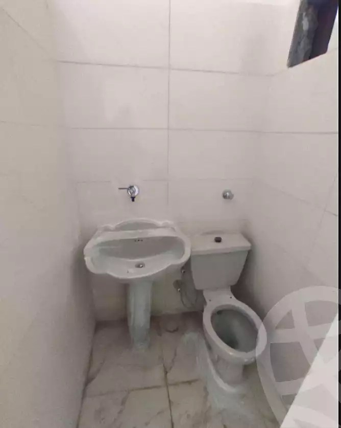 https://aqarmap.com.eg/ar/listing/6806097-for-sale-alexandria-l-jmy-lbytsh-ain-shams-st
