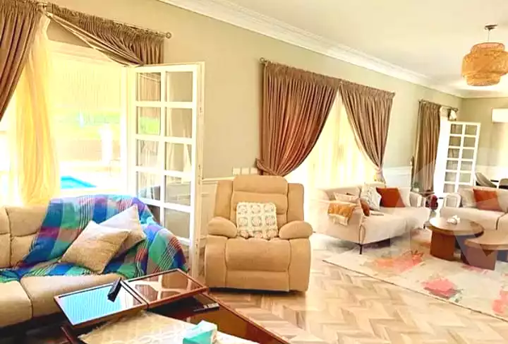 https://aqarmap.com.eg/en/listing/6806161-for-sale-cairo-el-sheikh-zayed-city-compounds-el-rabwa