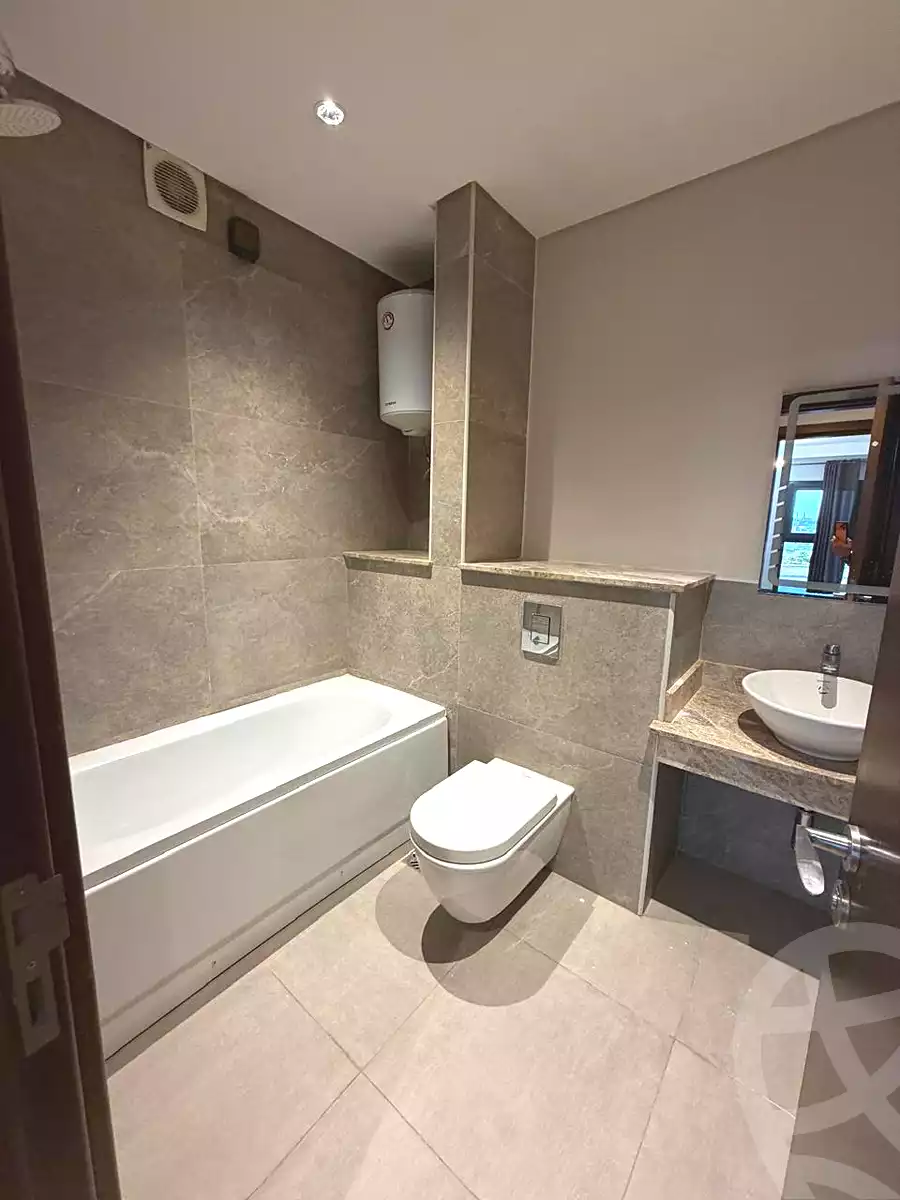 https://aqarmap.com.eg/ar/listing/6806177-for-sale-cairo-el-sheikh-zayed-city-compounds-zyd-wr-llttwyr