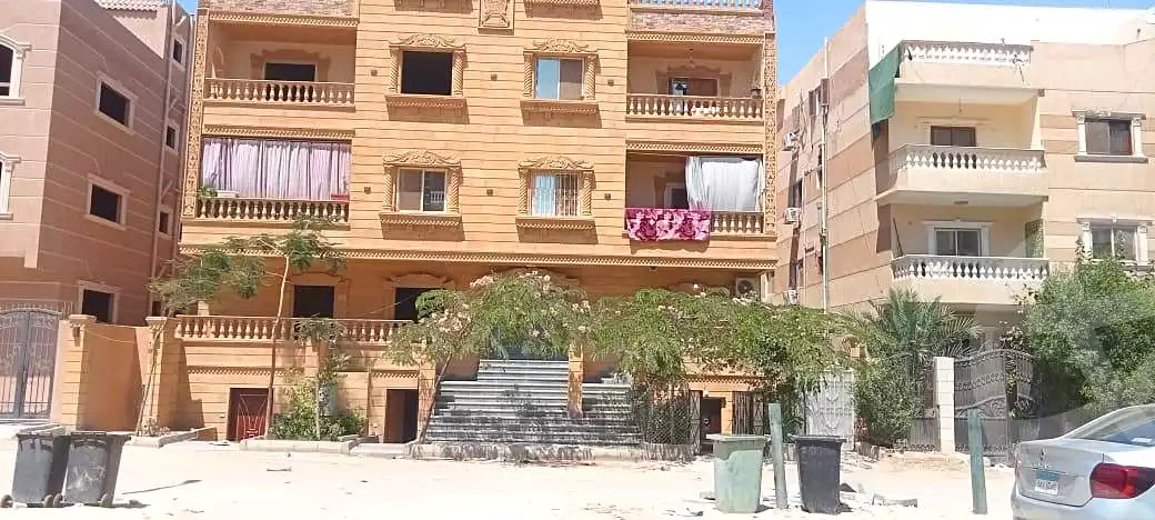 https://aqarmap.com.eg/en/listing/6806280-for-sale-cairo-6th-of-october-hadaeq-october-compounds-el-fardoos-city