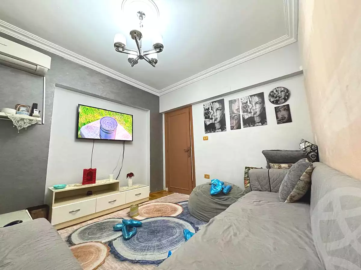 https://aqarmap.com.eg/en/listing/6806782-for-sale-cairo-el-sheikh-zayed-city-el-hay-elawel-street-10