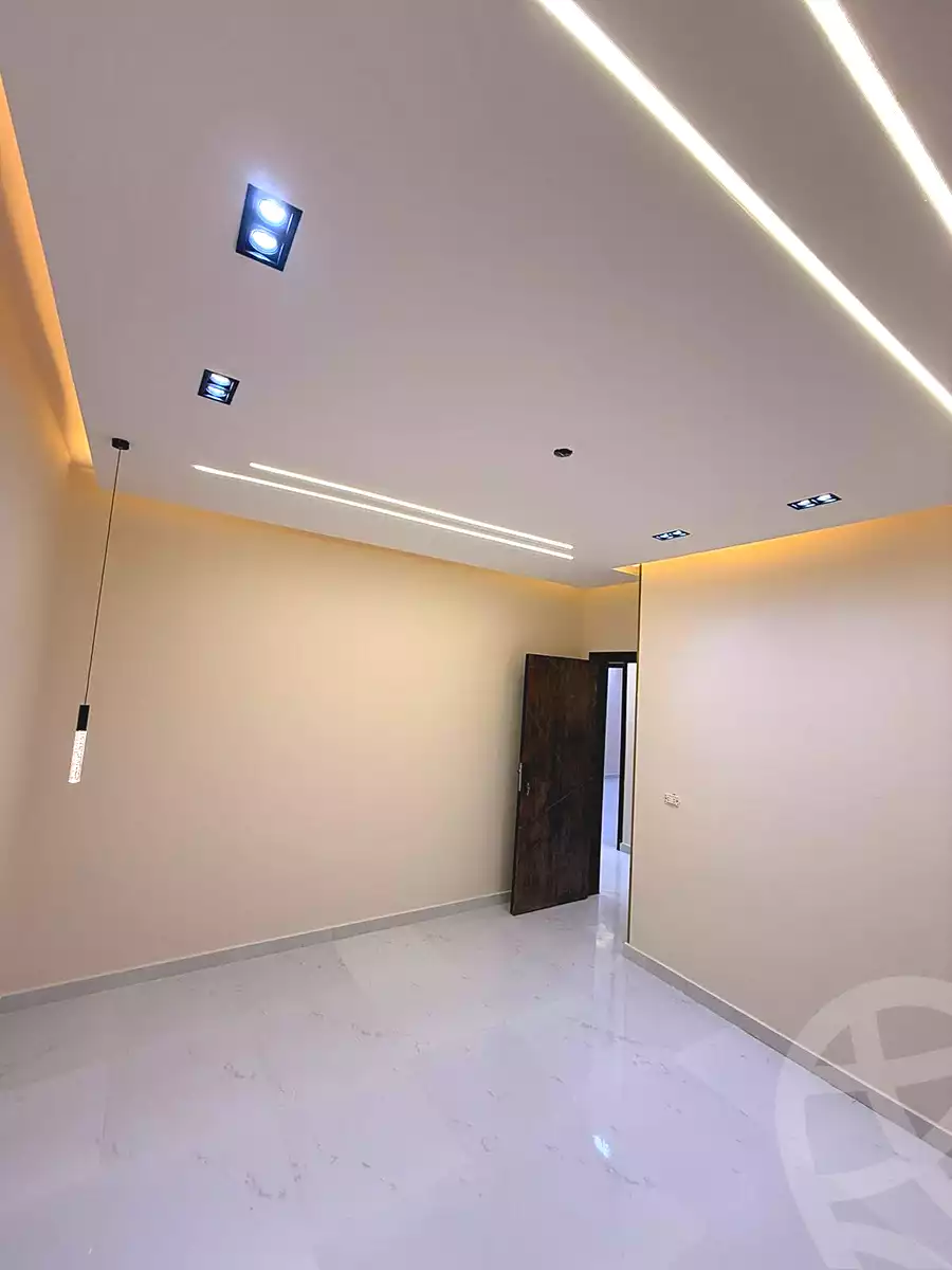 https://aqarmap.com.eg/ar/listing/6806784-for-sale-cairo-6th-of-october-el-tawsaat-el-shamalya-hy-2000-qt