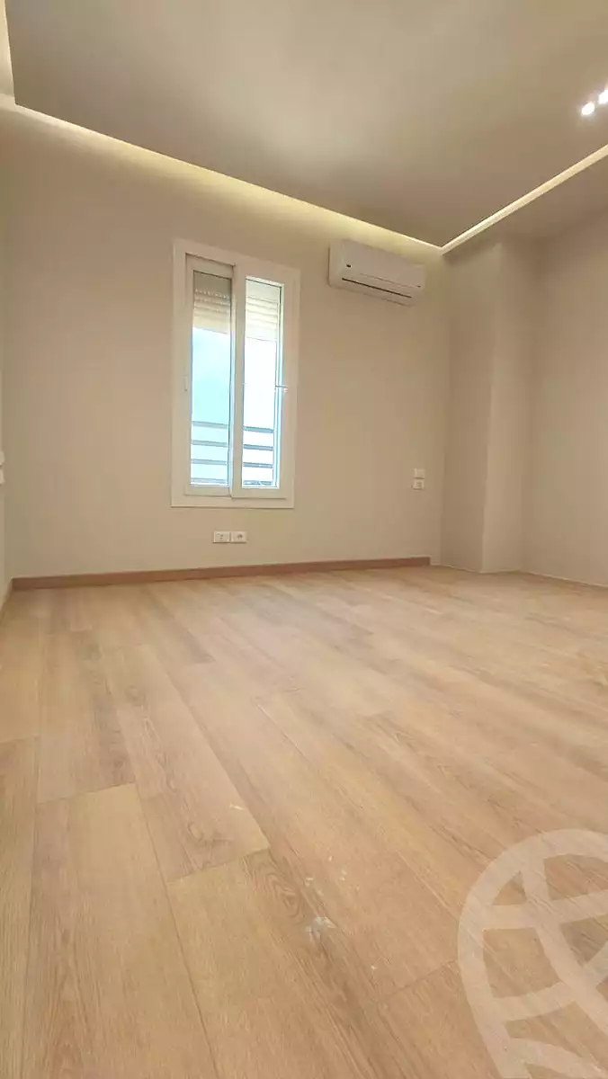 https://aqarmap.com.eg/ar/listing/6806808-for-sale-cairo-6th-of-october-el-tawsaat-el-shamalya-touristic-third-area