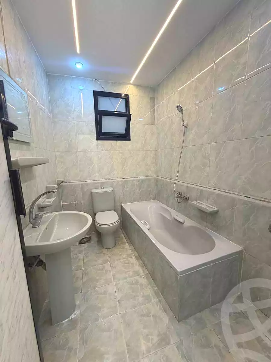 https://aqarmap.com.eg/ar/listing/6806947-for-sale-alexandria-el-asafra-shr-45