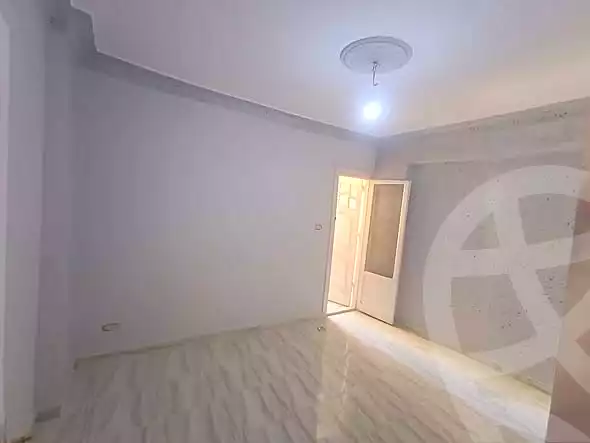 https://aqarmap.com.eg/ar/listing/6807617-for-rent-alexandria-l-jmy-bw-ywsf-el-forn-st