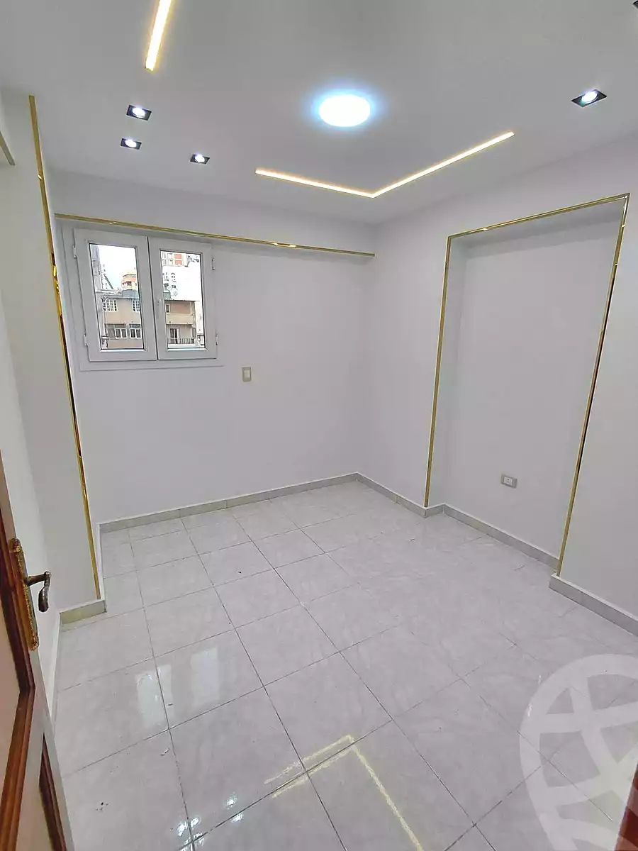 https://aqarmap.com.eg/en/listing/6807658-for-sale-alexandria-sydy-bshr-sydy-bshr-bhry