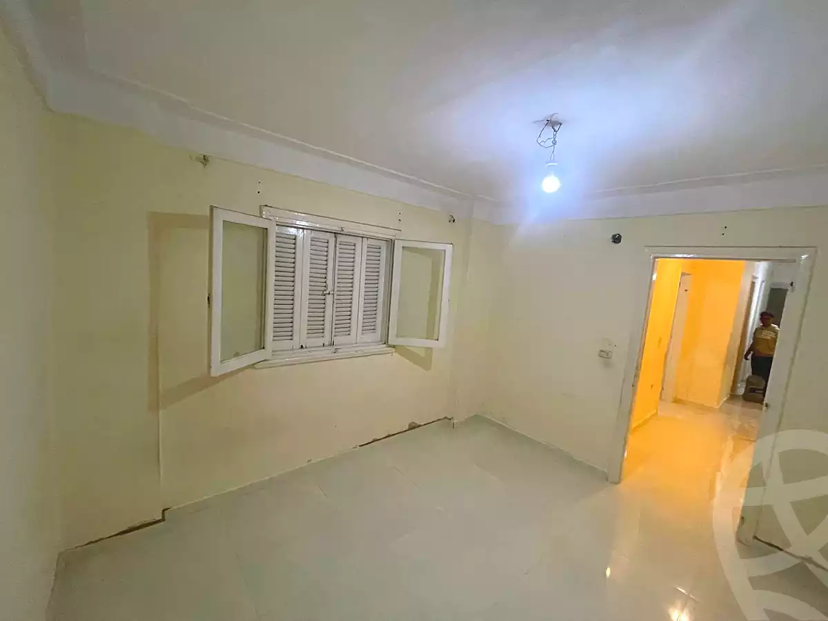 https://aqarmap.com.eg/ar/listing/6807659-for-rent-alexandria-zezenia-ibrahim-el-attar-st