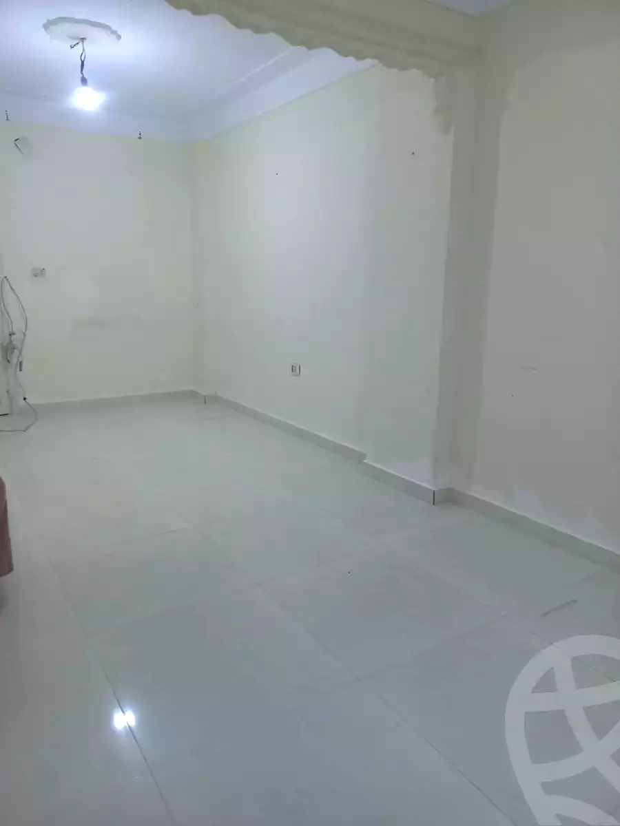 https://aqarmap.com.eg/ar/listing/6807659-for-rent-alexandria-zezenia-ibrahim-el-attar-st