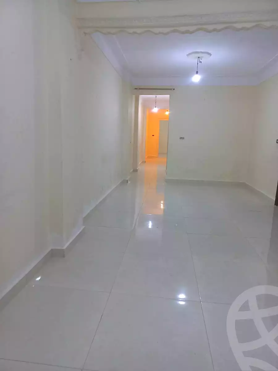 https://aqarmap.com.eg/ar/listing/6807659-for-rent-alexandria-zezenia-ibrahim-el-attar-st