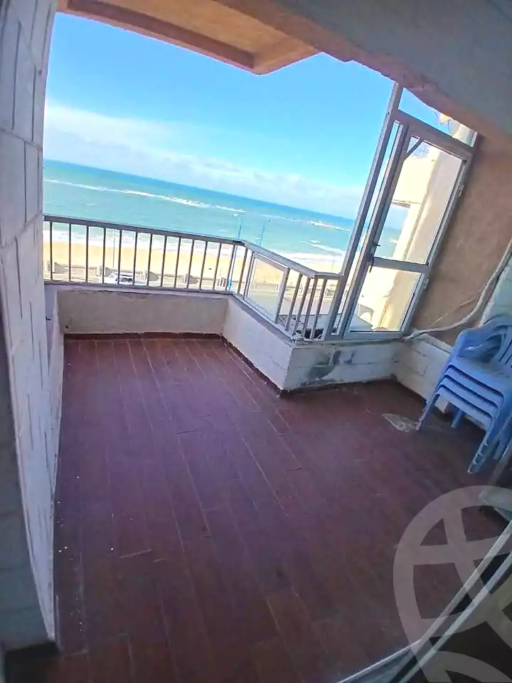 https://aqarmap.com.eg/ar/listing/6807800-for-sale-alexandria-sydy-bshr-sydy-bshr-bhry-shr-mhmd-njyb