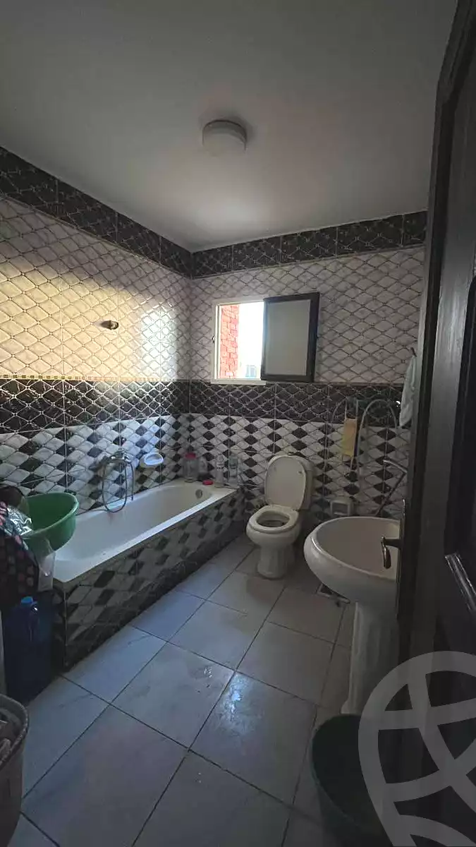 https://aqarmap.com.eg/ar/listing/6808660-for-sale-alexandria-l-jmy-lbytsh-qased-kareem-st