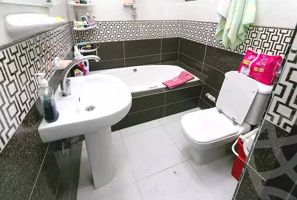 https://aqarmap.com.eg/en/listing/6809235-for-sale-alexandria-moharram-bey