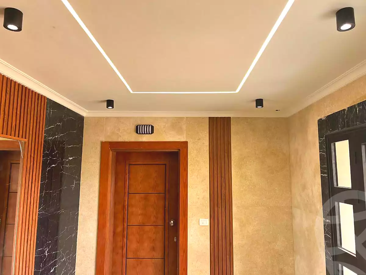 https://aqarmap.com.eg/en/listing/6809786-for-sale-cairo-new-administrative-capital-r8-rmtn
