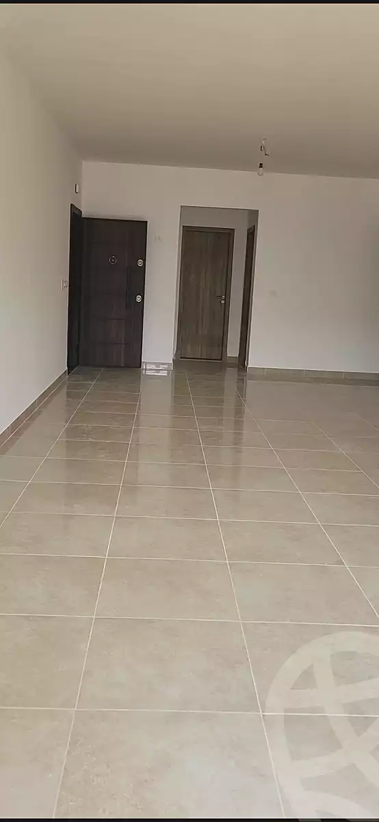 https://aqarmap.com.eg/ar/listing/6810187-for-rent-cairo-new-cairo-compounds-mwn-ryzydns-lmrsm-llttwyr