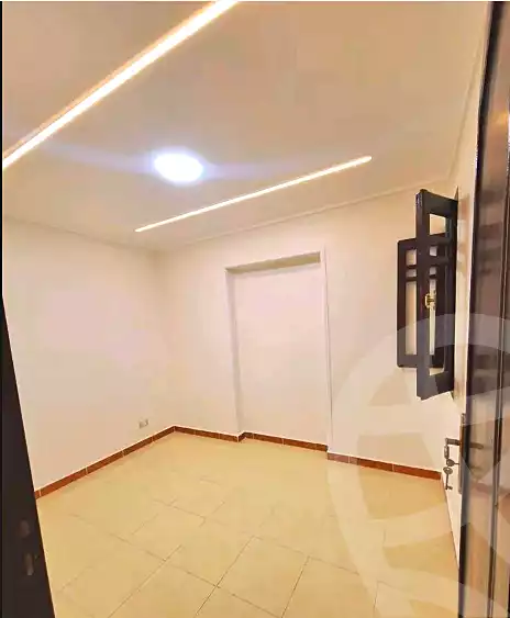 https://aqarmap.com.eg/ar/listing/6810271-for-sale-alexandria-sydy-bshr-sydy-bshr-bhry-street-16