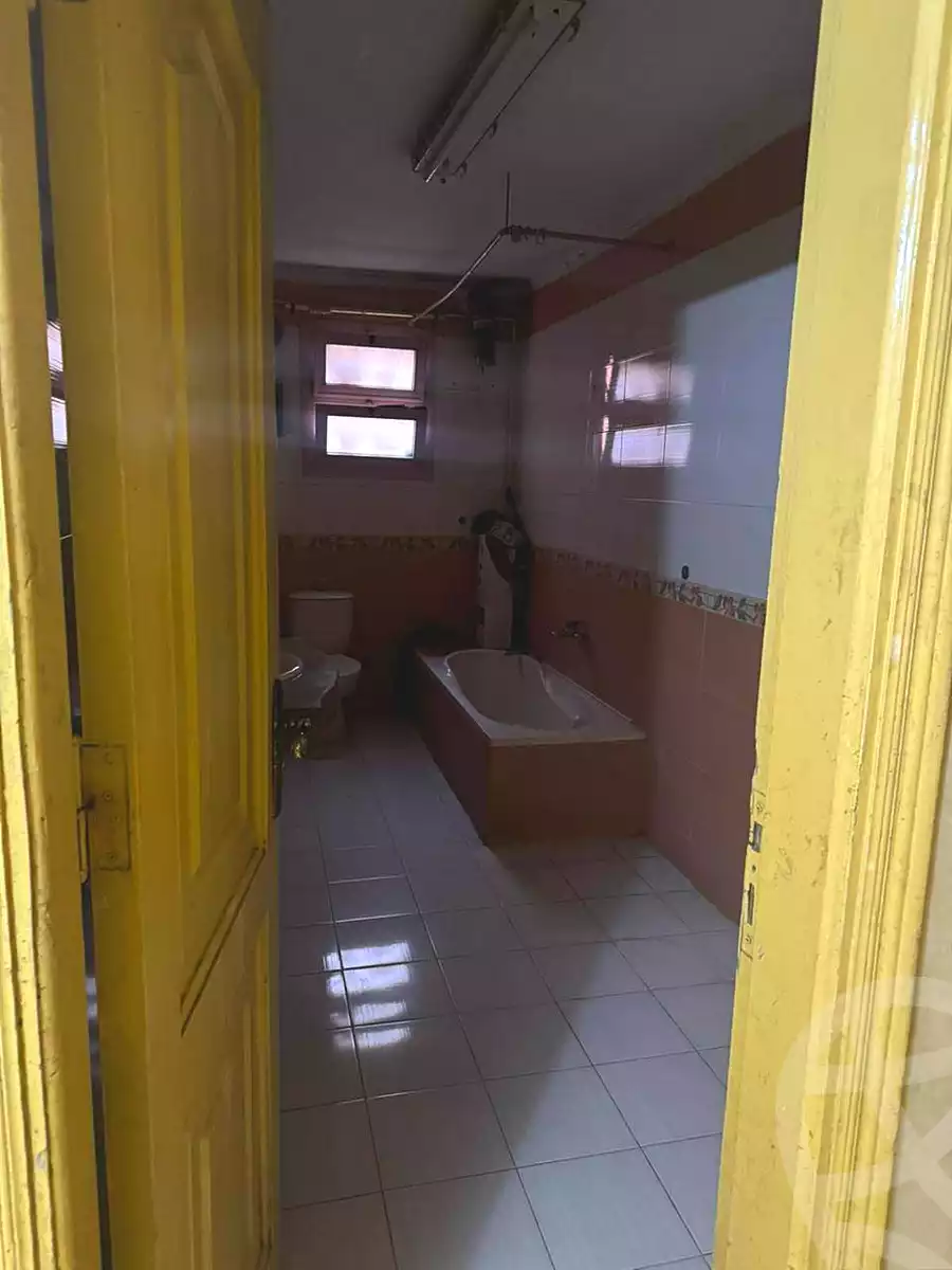 https://aqarmap.com.eg/ar/listing/6810422-for-sale-cairo-helwan-sherif-st