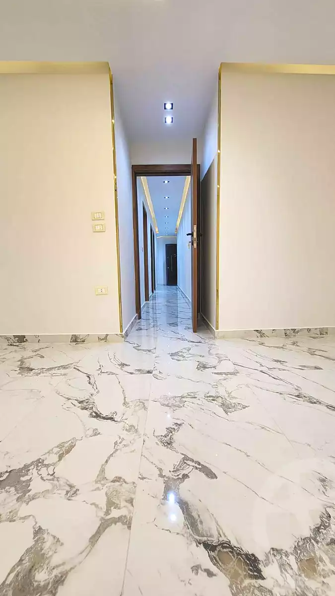 https://aqarmap.com.eg/ar/listing/6810571-for-sale-alexandria-l-jmy-lbytsh-bianchiii-el-arbaeen-st