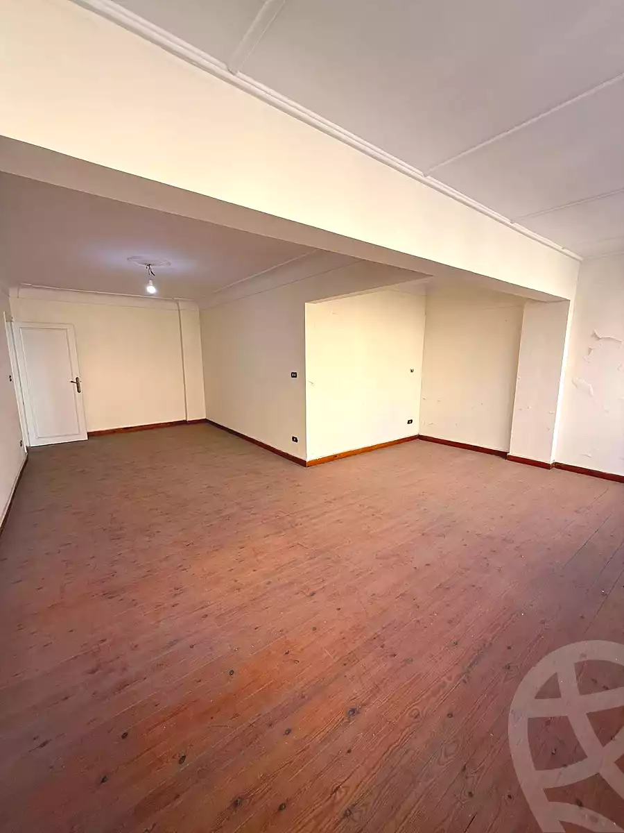 https://aqarmap.com.eg/ar/listing/6810703-for-sale-alexandria-el-asafra-ahmed-tiesser-st