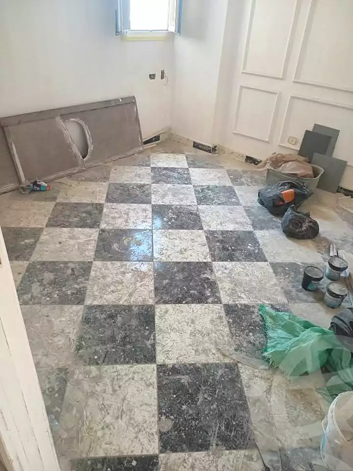 https://aqarmap.com.eg/ar/listing/6811071-for-sale-alexandria-moharram-bey-erfan-st