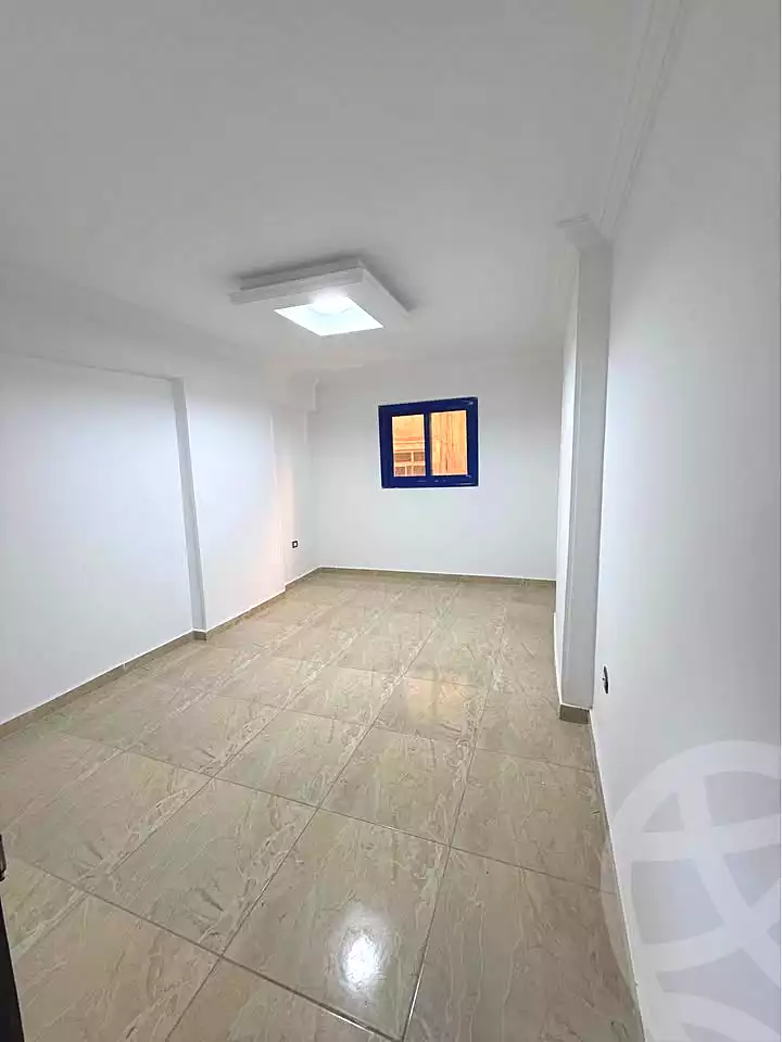 https://aqarmap.com.eg/ar/listing/6811234-for-sale-alexandria-el-asafra-shr-45