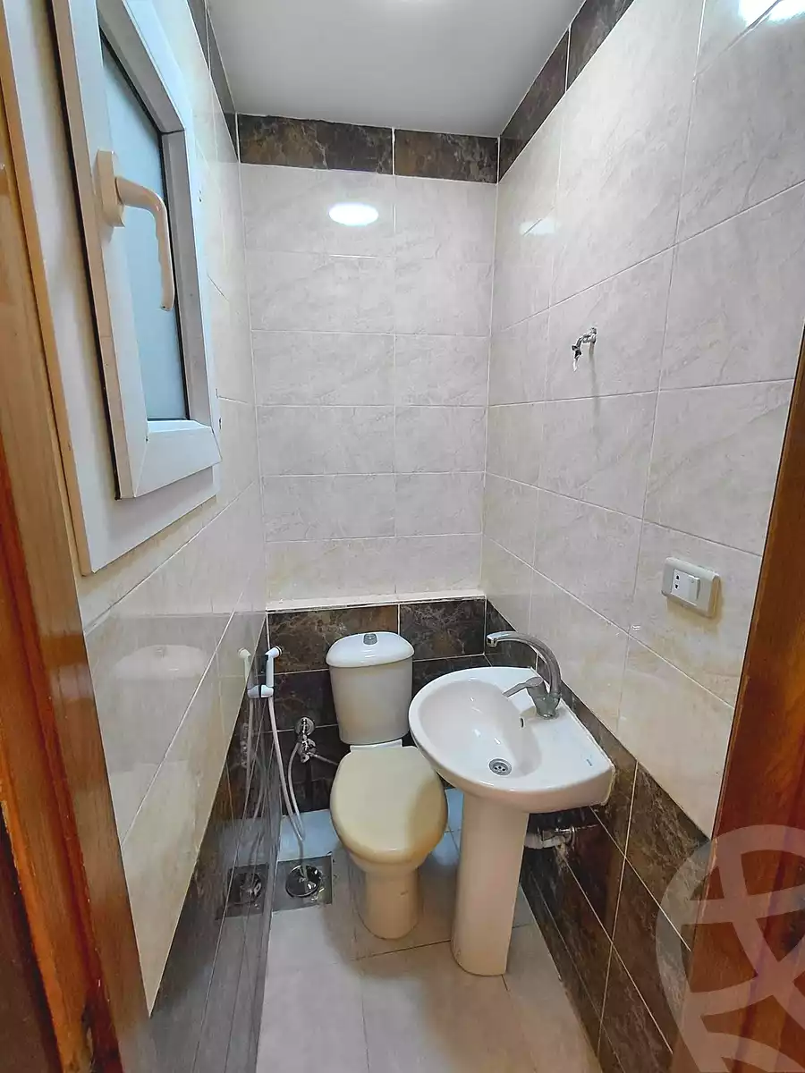 https://aqarmap.com.eg/ar/listing/6811470-for-sale-alexandria-sydy-bshr-sydy-bshr-bhry-shr-mhmwd-l-yswy