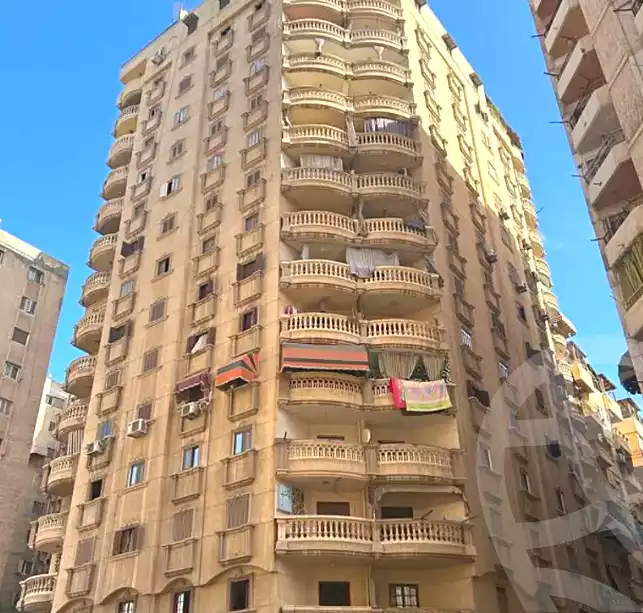 https://aqarmap.com.eg/ar/listing/6811604-for-sale-alexandria-lsywf-hmd-bn-hnbl