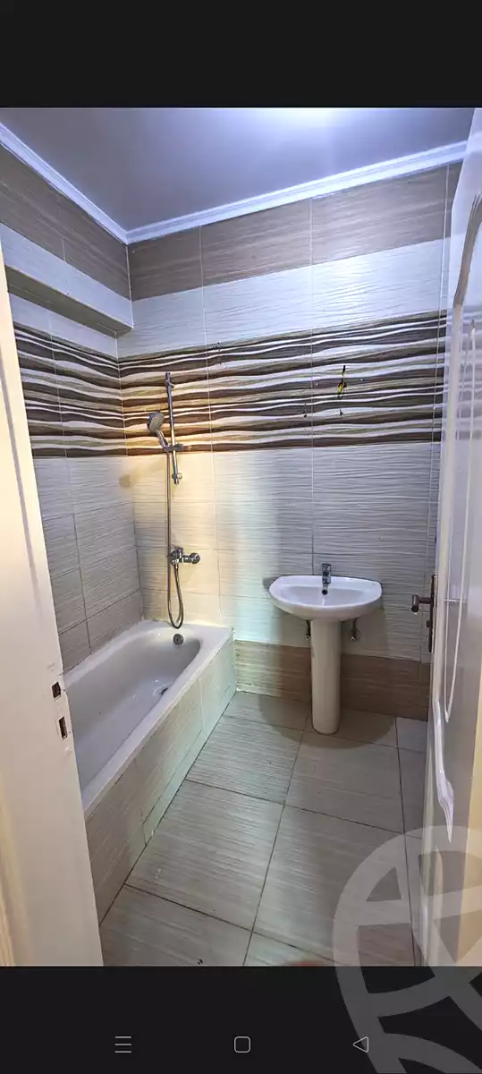 https://aqarmap.com.eg/ar/listing/6811826-for-rent-cairo-6th-of-october-compounds-dream-land-flower-resort