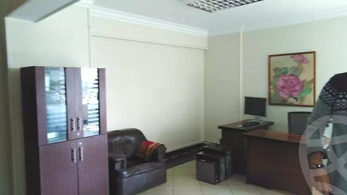 https://aqarmap.com.eg/en/listing/6812244-for-rent-cairo-downtown-el-tahrir