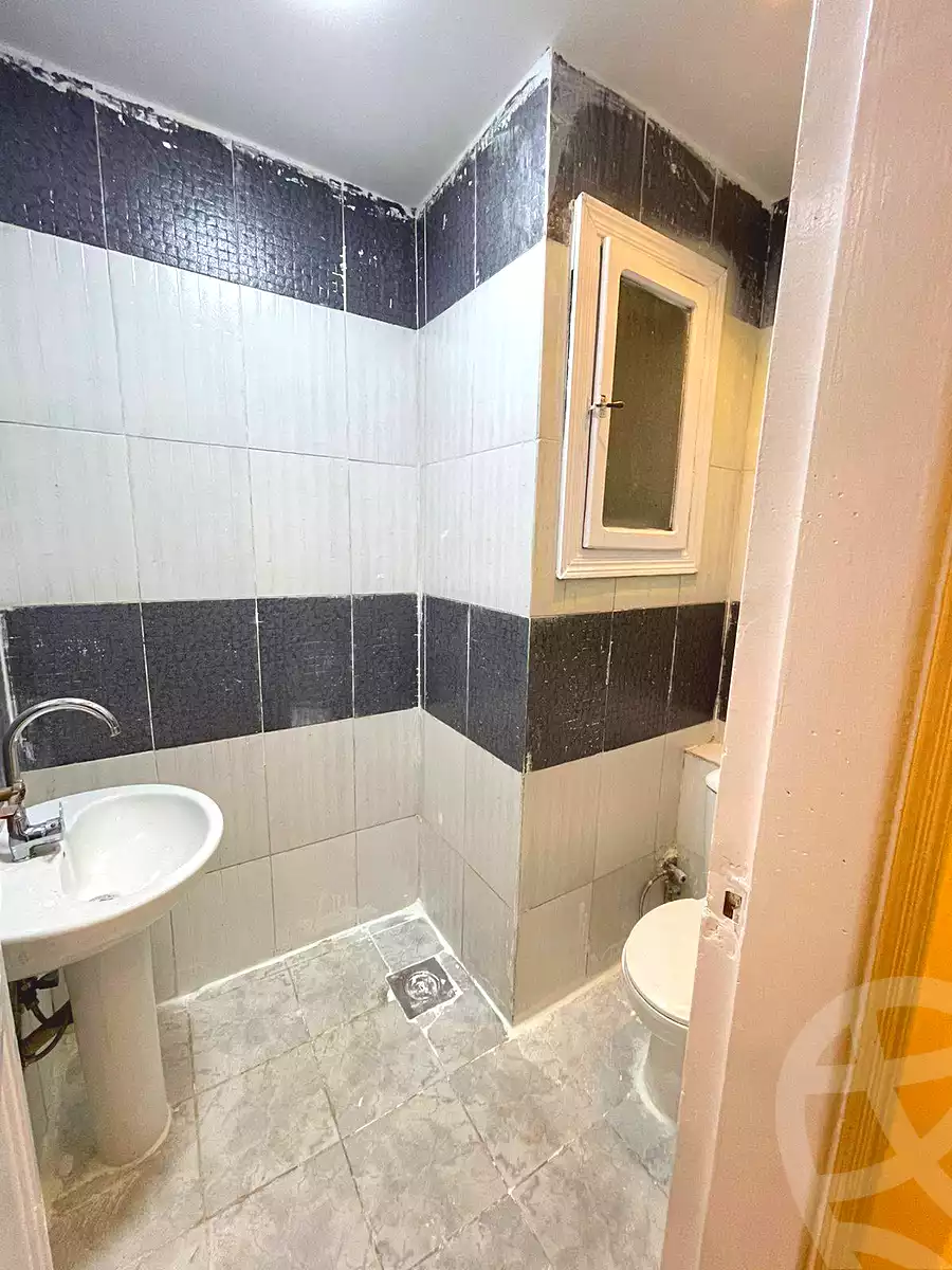 https://aqarmap.com.eg/ar/listing/6813336-for-sale-alexandria-sydy-bshr-sydy-bshr-bhry-gamal-abd-el-nasir-st