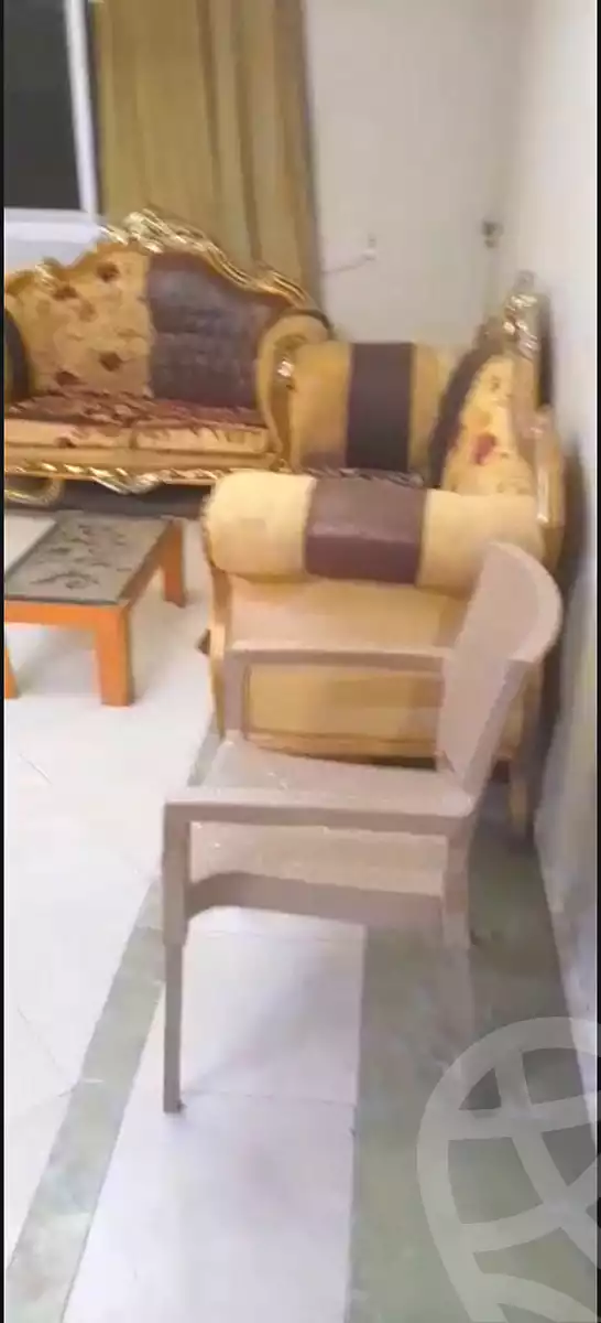 https://aqarmap.com.eg/ar/listing/6814529-for-rent-cairo-faisal-kafr-tohormos-queen-nazli-st