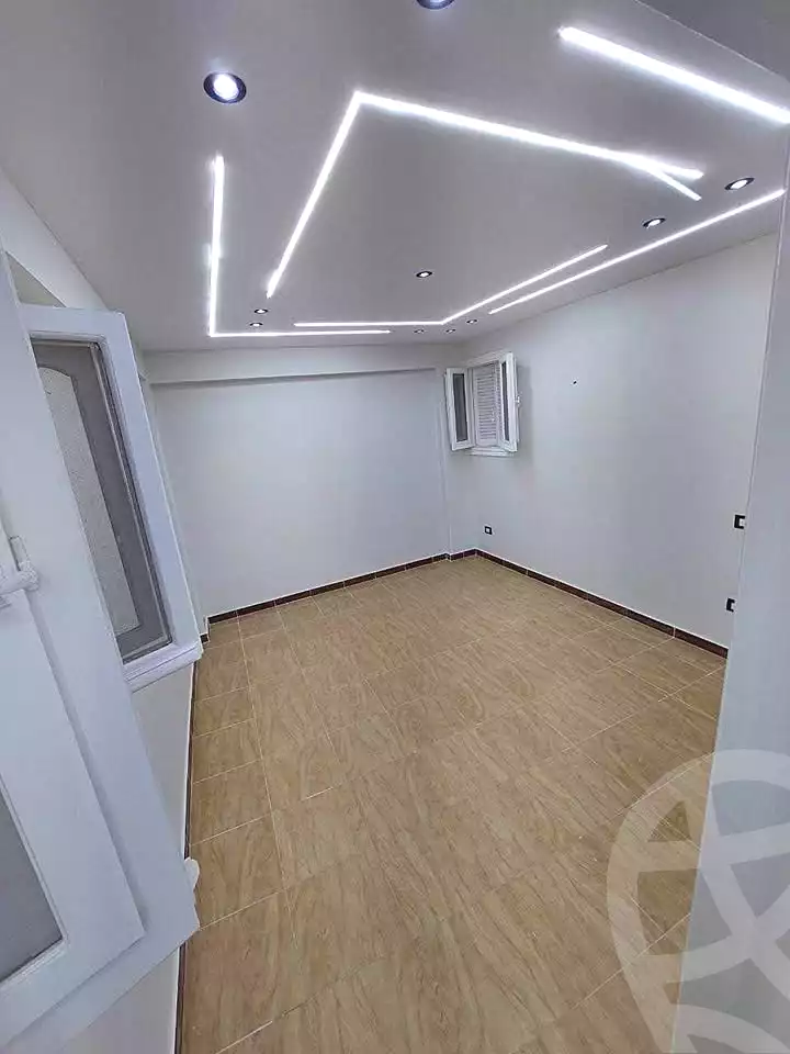 https://aqarmap.com.eg/ar/listing/6815999-for-sale-alexandria-el-asafra-l-sfr-bhry