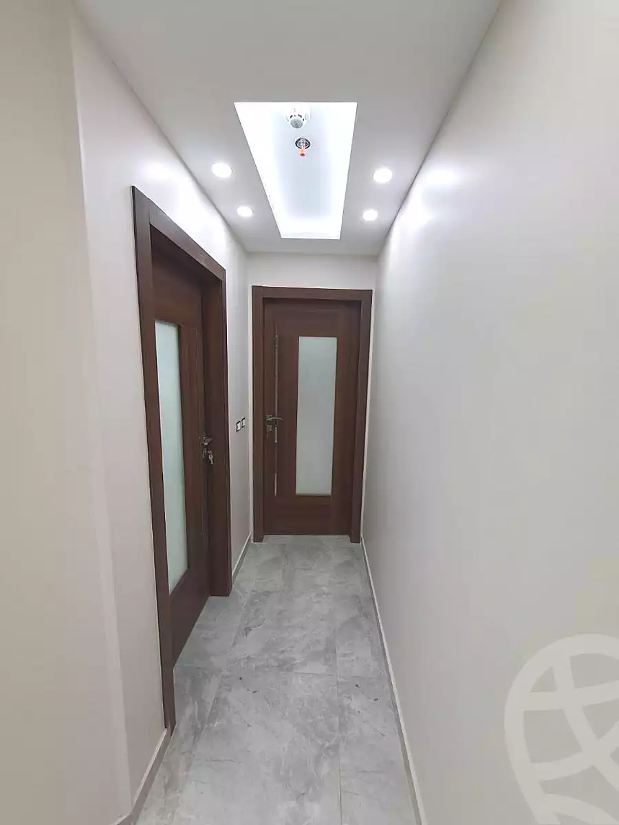 https://aqarmap.com.eg/ar/listing/6816987-for-rent-cairo-el-sheikh-zayed-city-compounds-dh-jyt-blz-mykwn-llttwyr