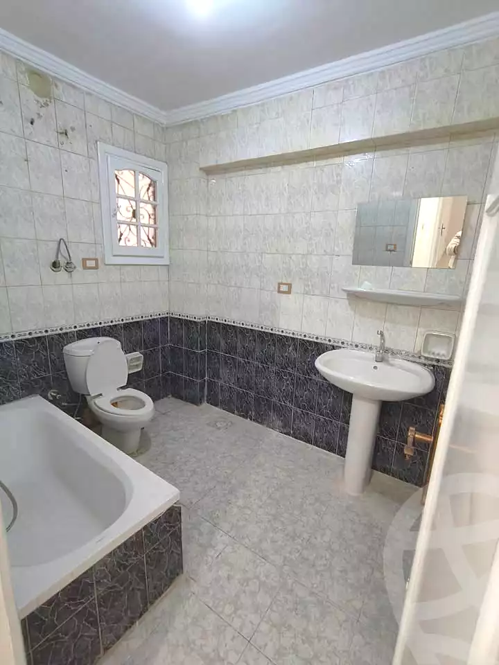 https://aqarmap.com.eg/en/listing/6817289-for-sale-alexandria-sydy-bshr
