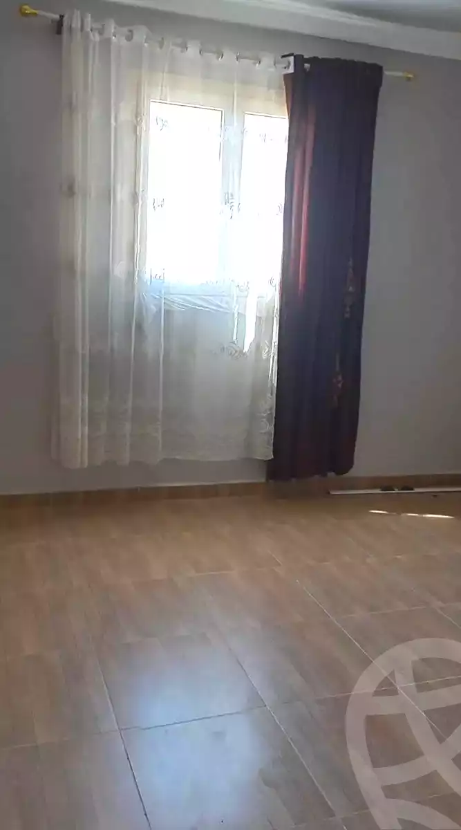 https://aqarmap.com.eg/ar/listing/6817496-for-sale-alexandria-moharram-bey-kanal-al-mahmoudeya-al-bahri-st