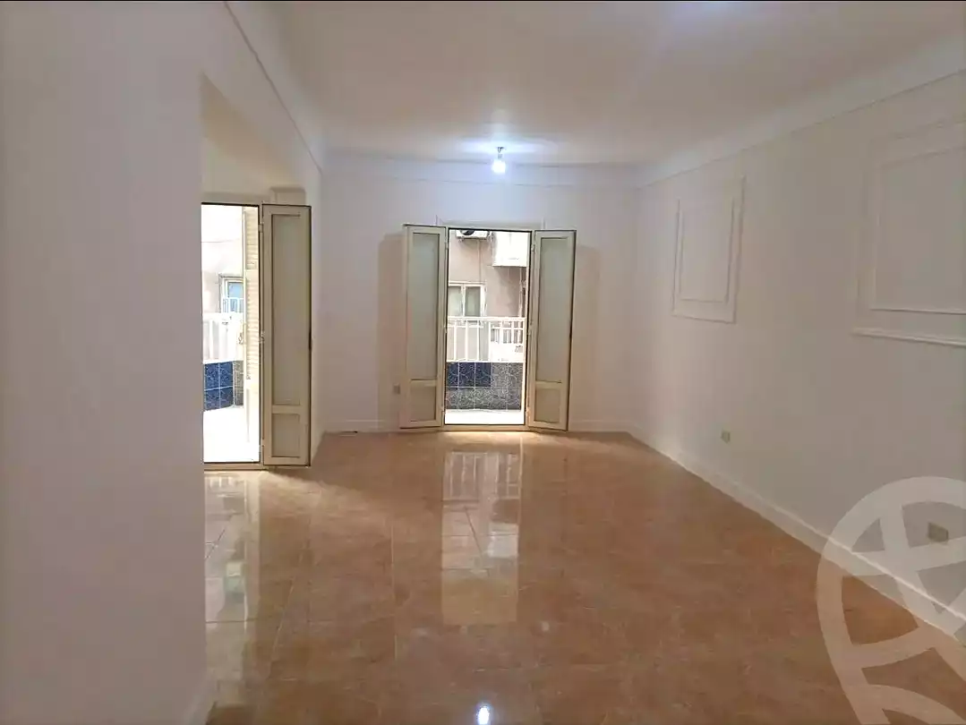 https://aqarmap.com.eg/ar/listing/6817727-for-sale-alexandria-el-asafra-l-sfr-bhry