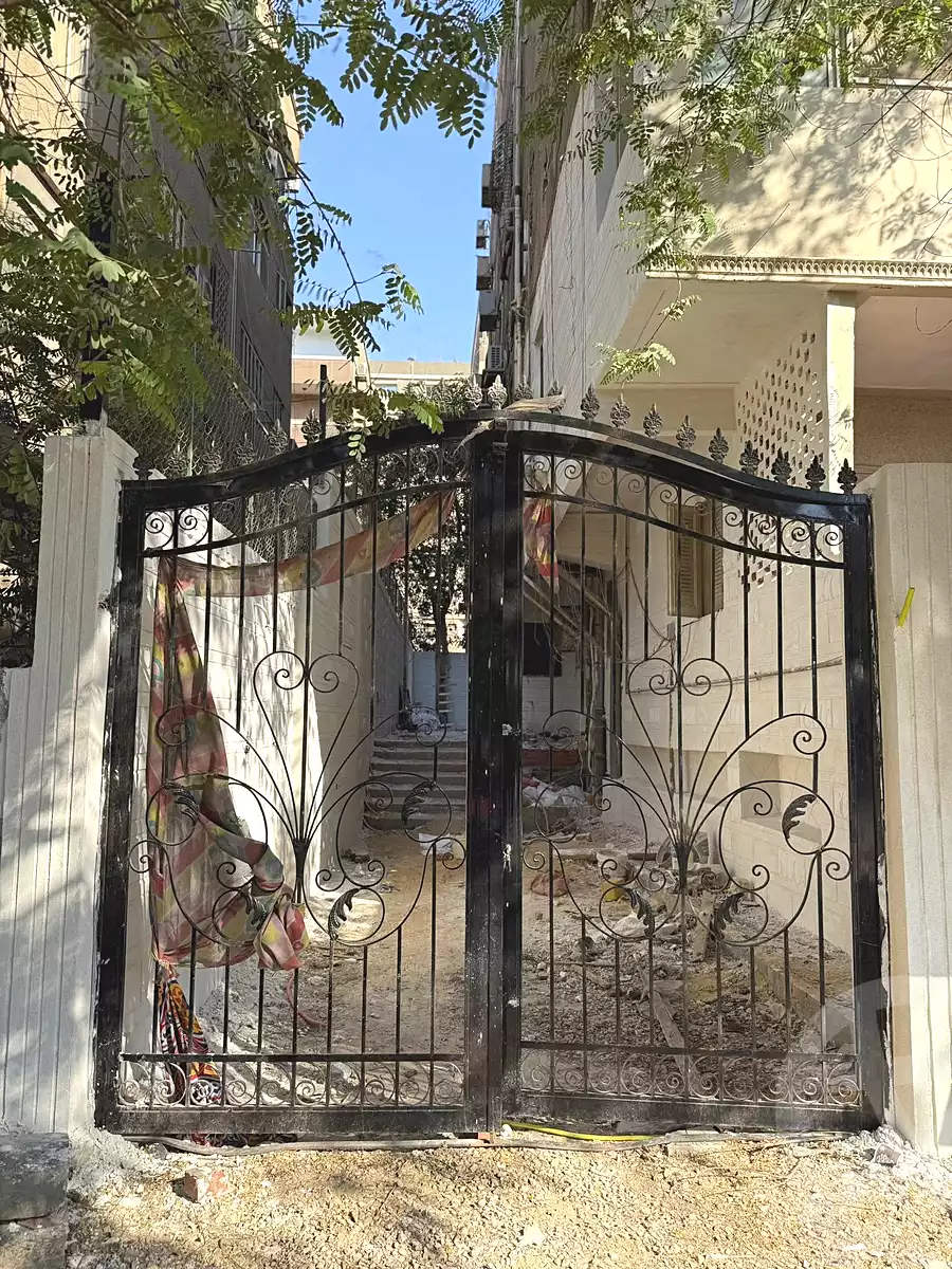 https://aqarmap.com.eg/en/listing/6818069-for-sale-cairo-heliopolis-abdel-hamid-badawi
