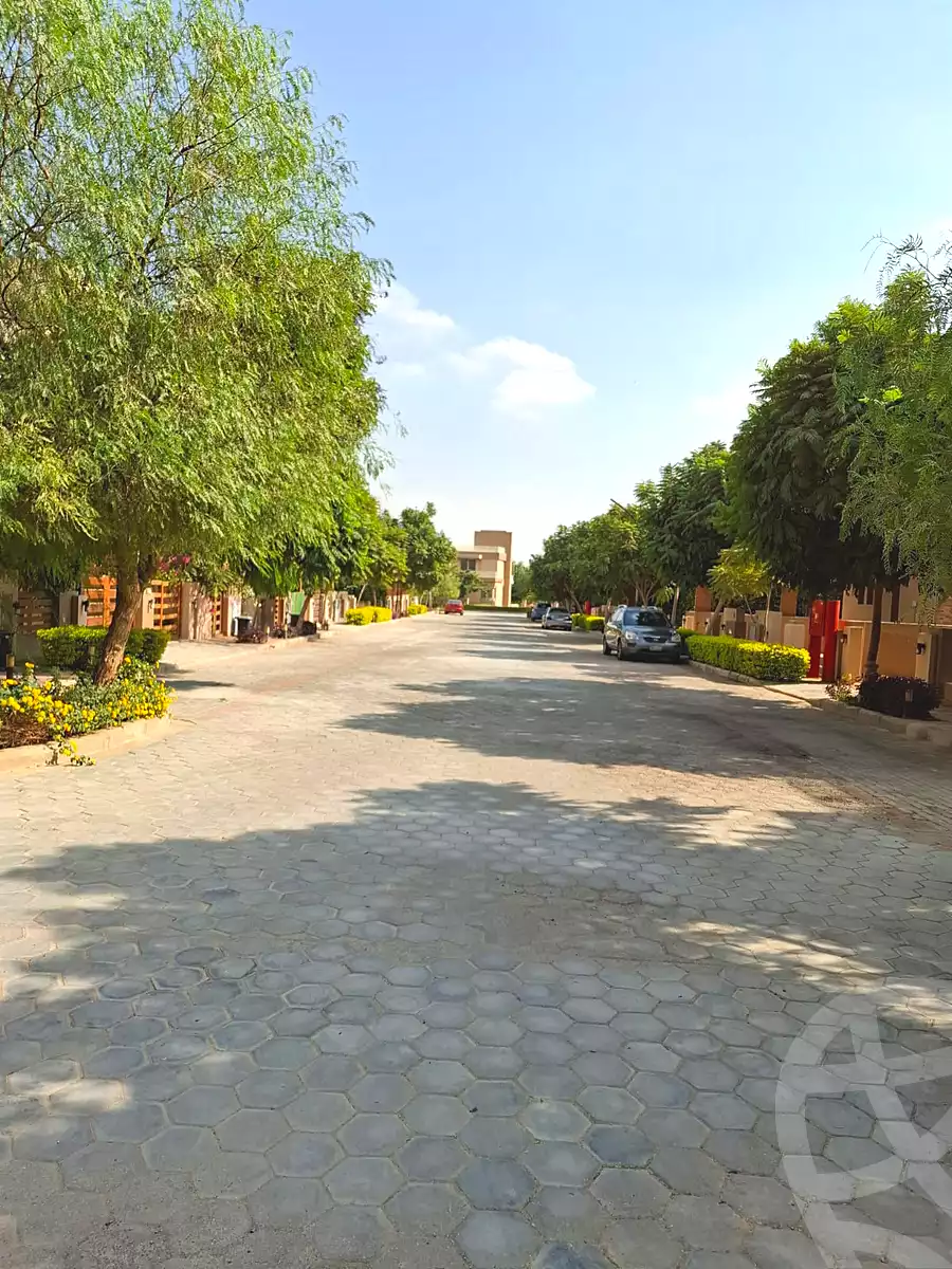 https://aqarmap.com.eg/ar/listing/6818539-for-sale-cairo-6th-of-october-compounds-rayos