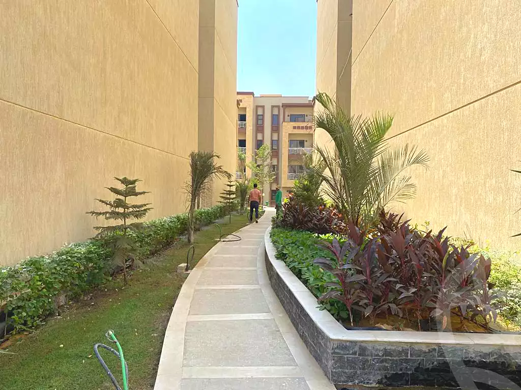 https://aqarmap.com.eg/en/listing/6818583-for-rent-cairo-6th-of-october-compounds-green-5