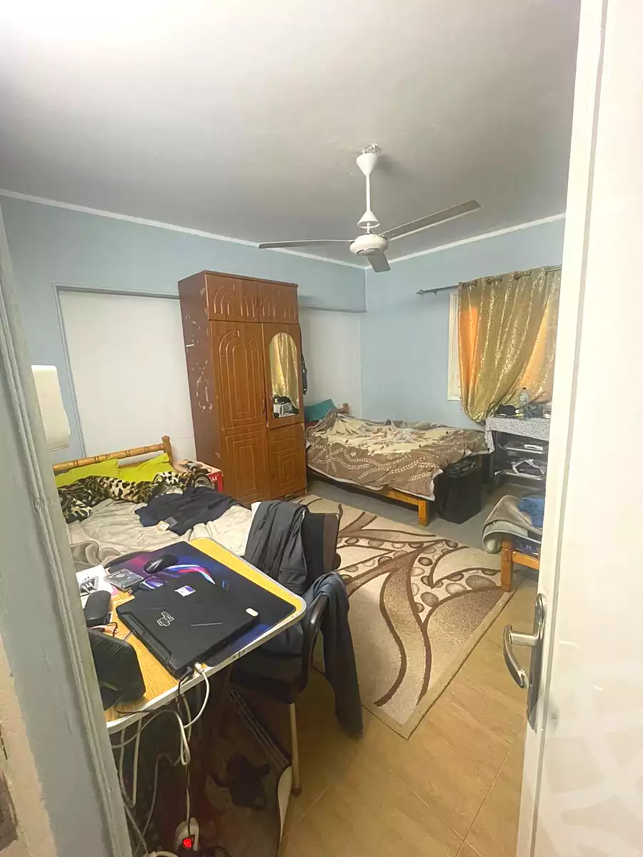 https://aqarmap.com.eg/ar/listing/6818623-for-sale-cairo-6th-of-october-el-ahyaa-neighborhood-3rd