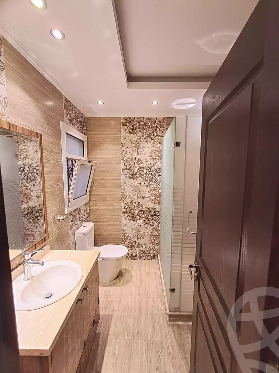https://aqarmap.com.eg/en/listing/6818678-for-sale-cairo-el-sheikh-zayed-city-compounds-continental-gardens