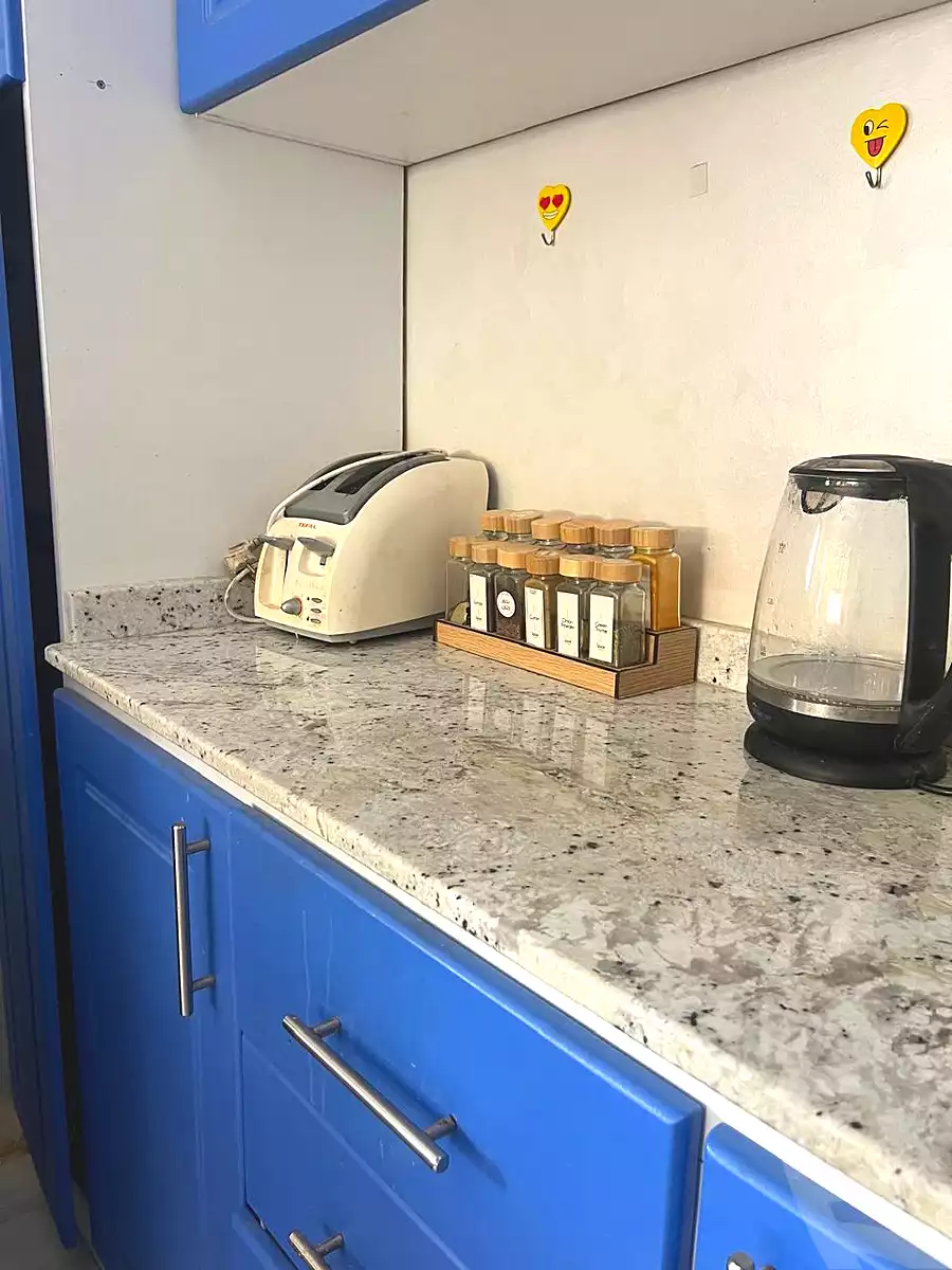 https://aqarmap.com.eg/ar/listing/6818818-for-rent-cairo-el-sheikh-zayed-city-compounds-kmbwnd-wn-16-swdyk