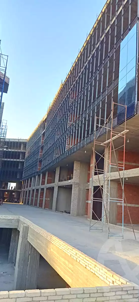 https://aqarmap.com.eg/en/listing/6819074-for-sale-cairo-el-sheikh-zayed-city-compounds-101-mall-premium