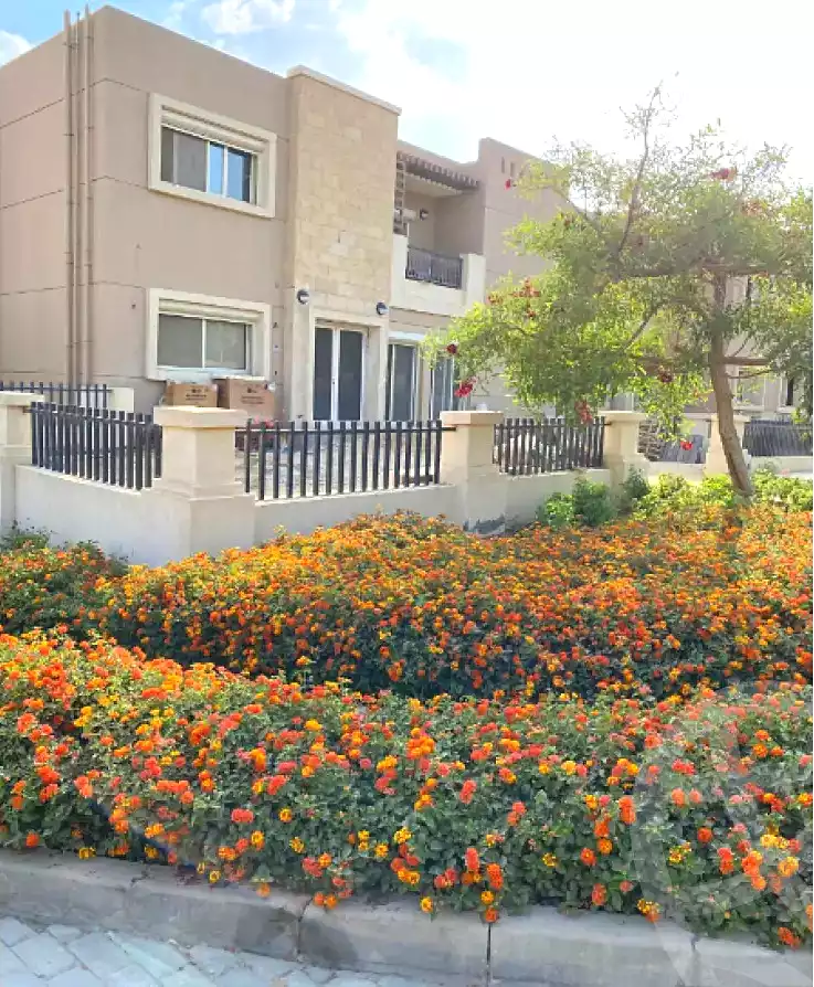 https://aqarmap.com.eg/ar/listing/6819206-for-sale-cairo-new-cairo-compounds-tag-city-shalya-taj-city
