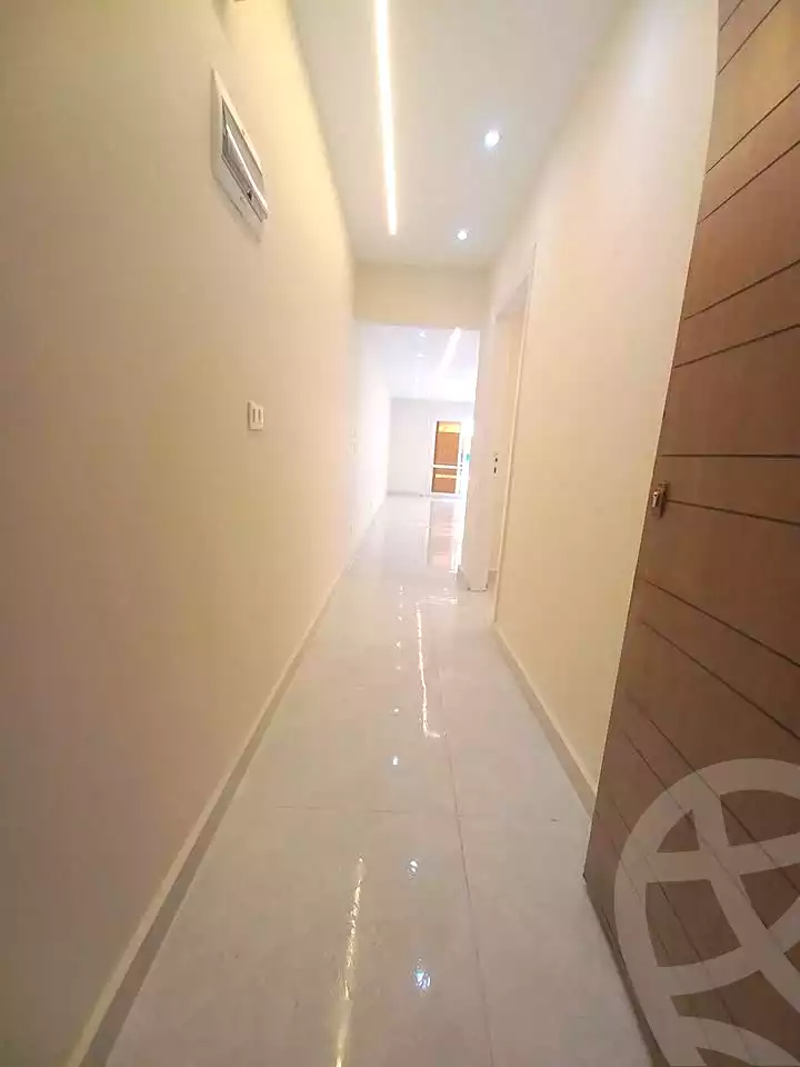 https://aqarmap.com.eg/ar/listing/6821357-for-sale-alexandria-sydy-bshr-sydy-bshr-bhry-shr-mhmwd-l-yswy