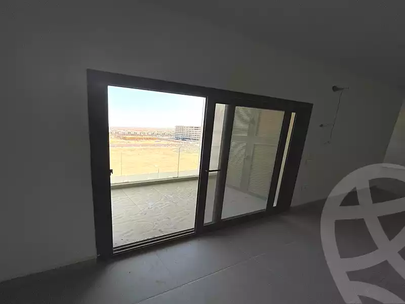 https://aqarmap.com.eg/ar/listing/6821649-for-sale-cairo-el-shorouk-compounds-al-burouj-compound-imkan