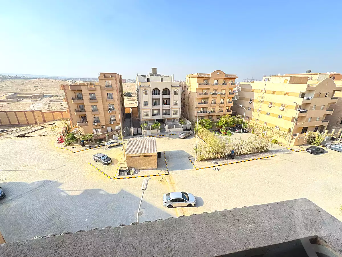 https://aqarmap.com.eg/en/listing/6821758-for-sale-cairo-el-sheikh-zayed-city-el-hay-elthamen-area-4