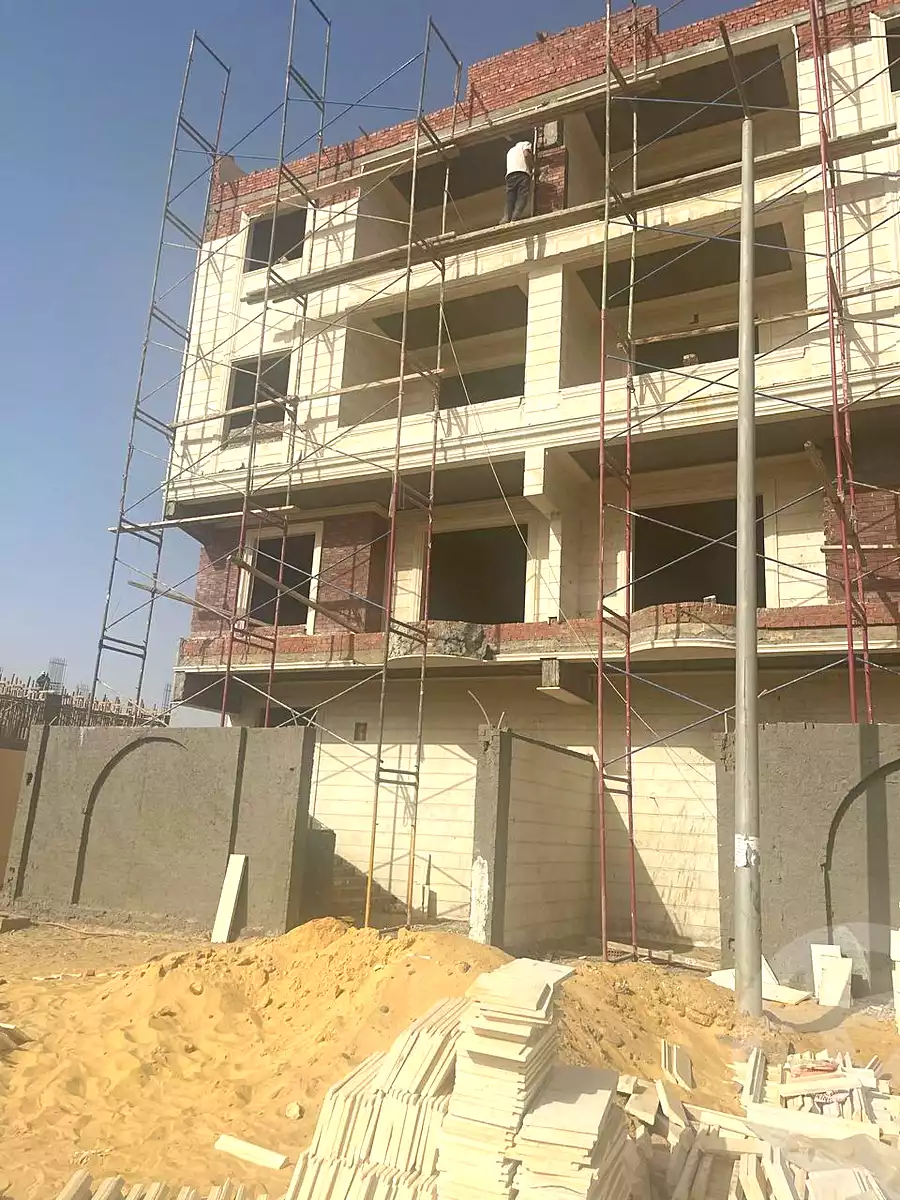 https://aqarmap.com.eg/ar/listing/6822714-for-sale-cairo-al-oubour-el-hay-el-sades-amr-ibn-el-ass-st