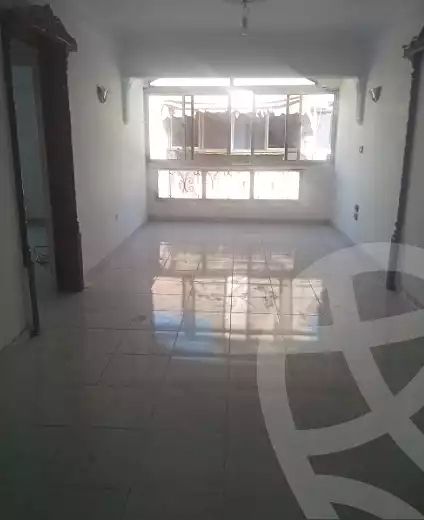 https://aqarmap.com.eg/ar/listing/6823160-for-sale-alexandria-lsywf-el-seyouf-qebly